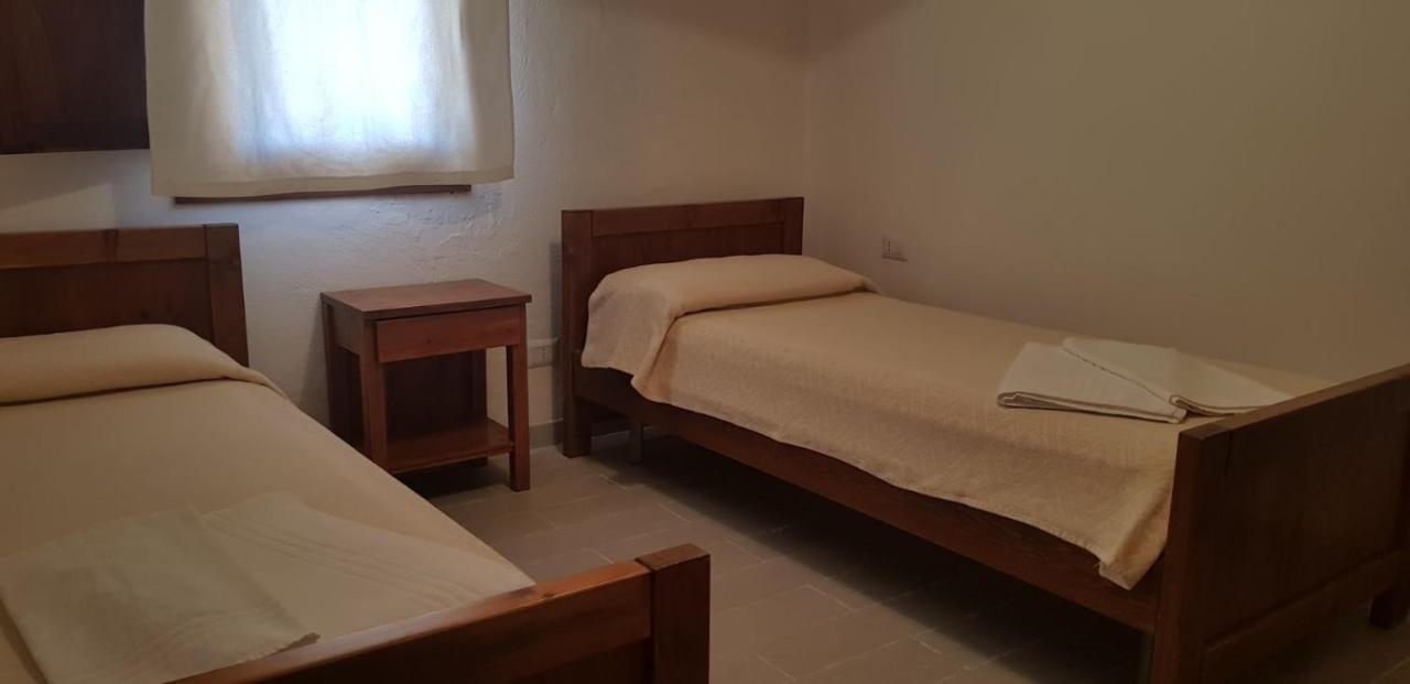 Residence Spiaggia Bianca Golfo Aranci Exterior photo