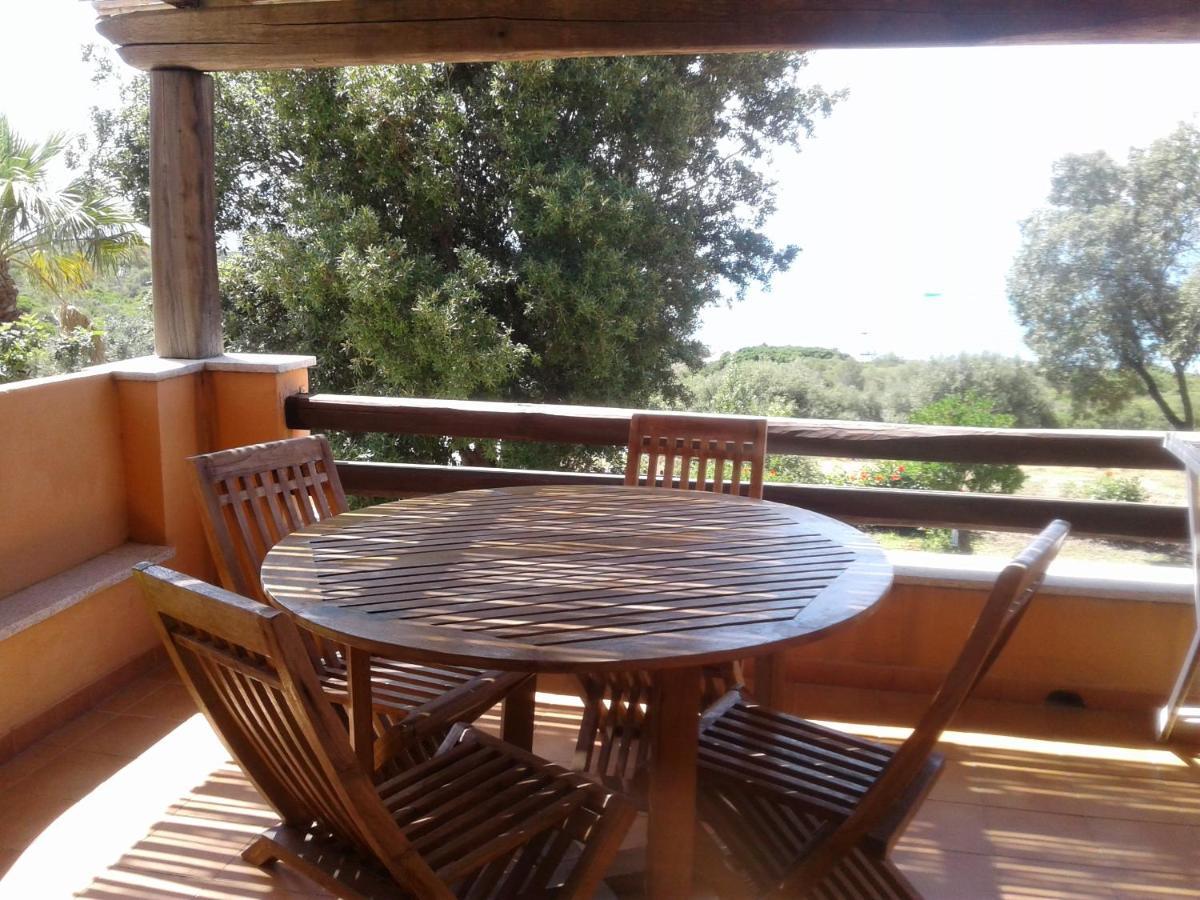 Residence Spiaggia Bianca Golfo Aranci Exterior photo