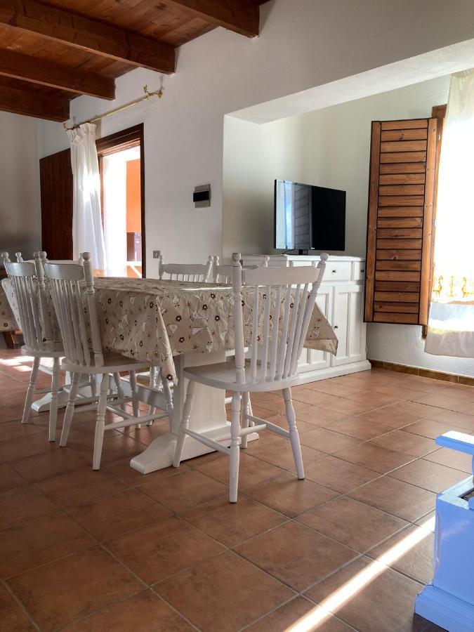 Residence Spiaggia Bianca Golfo Aranci Exterior photo