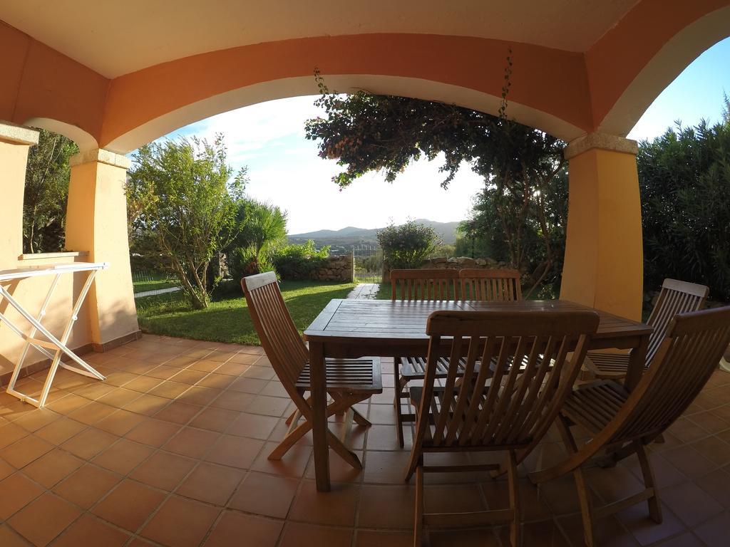Residence Spiaggia Bianca Golfo Aranci Exterior photo