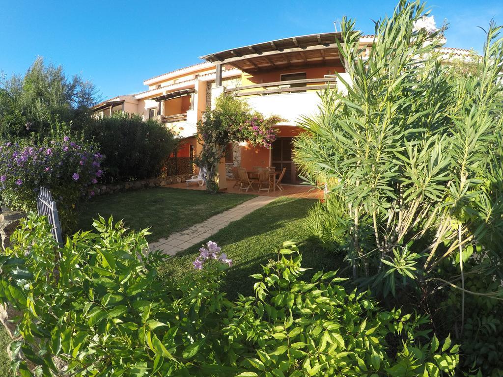 Residence Spiaggia Bianca Golfo Aranci Exterior photo