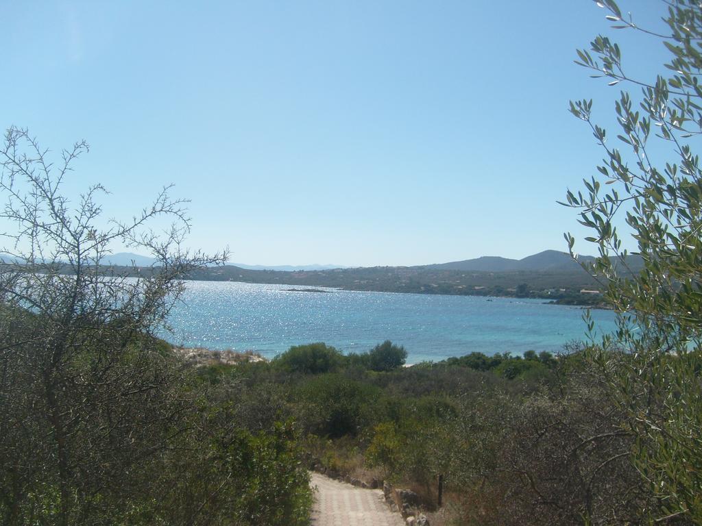 Residence Spiaggia Bianca Golfo Aranci Exterior photo