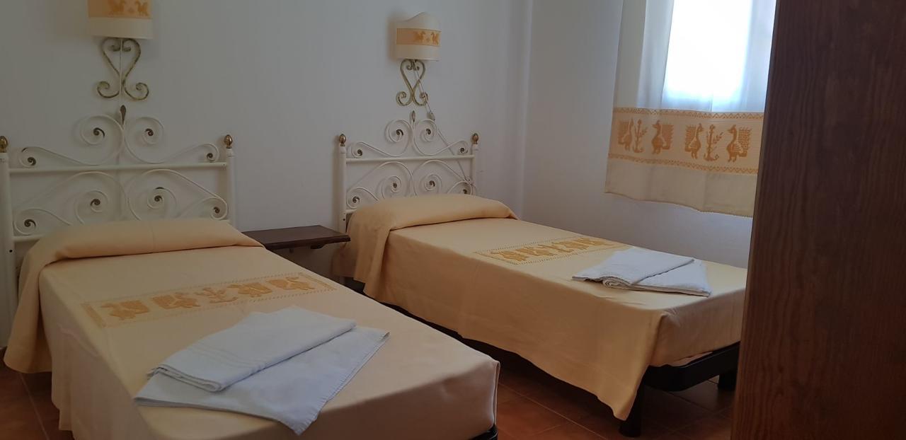 Residence Spiaggia Bianca Golfo Aranci Exterior photo