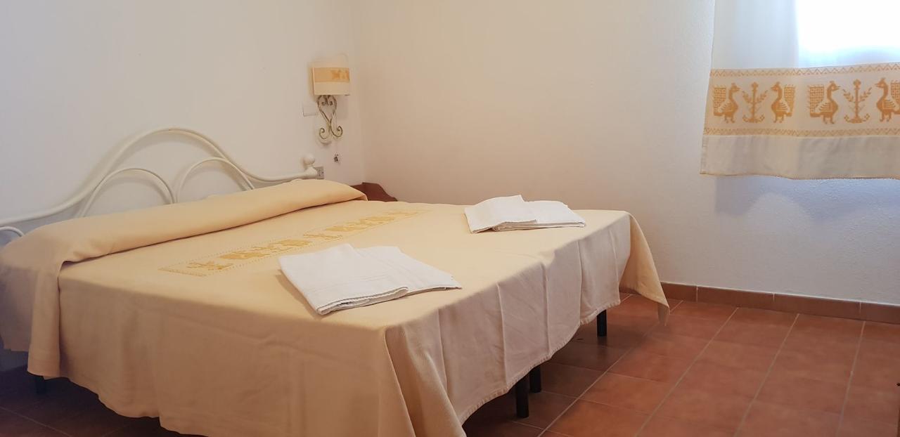 Residence Spiaggia Bianca Golfo Aranci Exterior photo