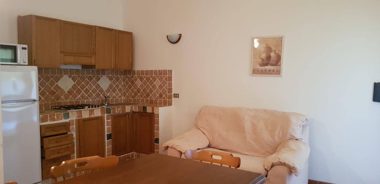 Residence Spiaggia Bianca Golfo Aranci Exterior photo
