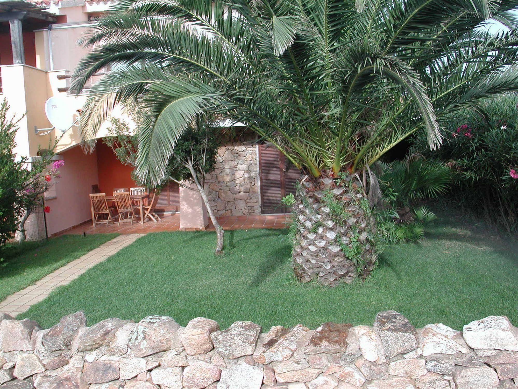 Residence Spiaggia Bianca Golfo Aranci Exterior photo